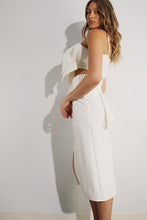 Load image into Gallery viewer, Carrie
