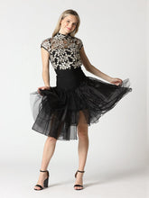 Load image into Gallery viewer, Gold leaf top
